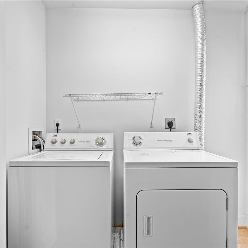 interior of Apt. 31