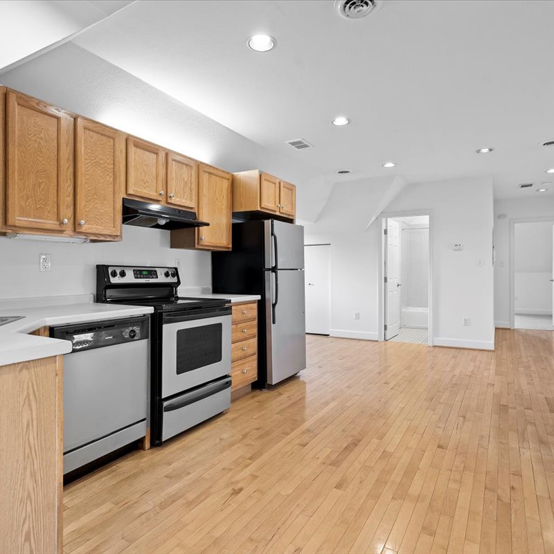 interior of Apt. 31