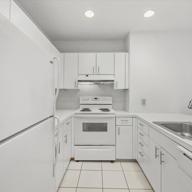 interior of 6342A Walnut