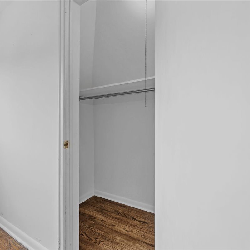 interior of 6342A Walnut