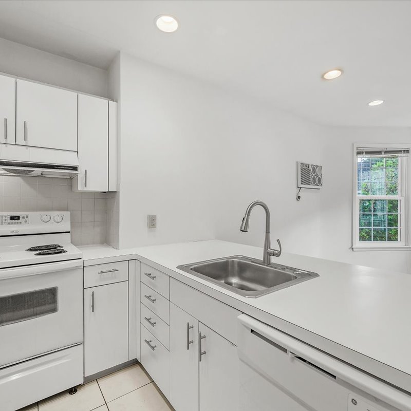 interior of 6342A Walnut