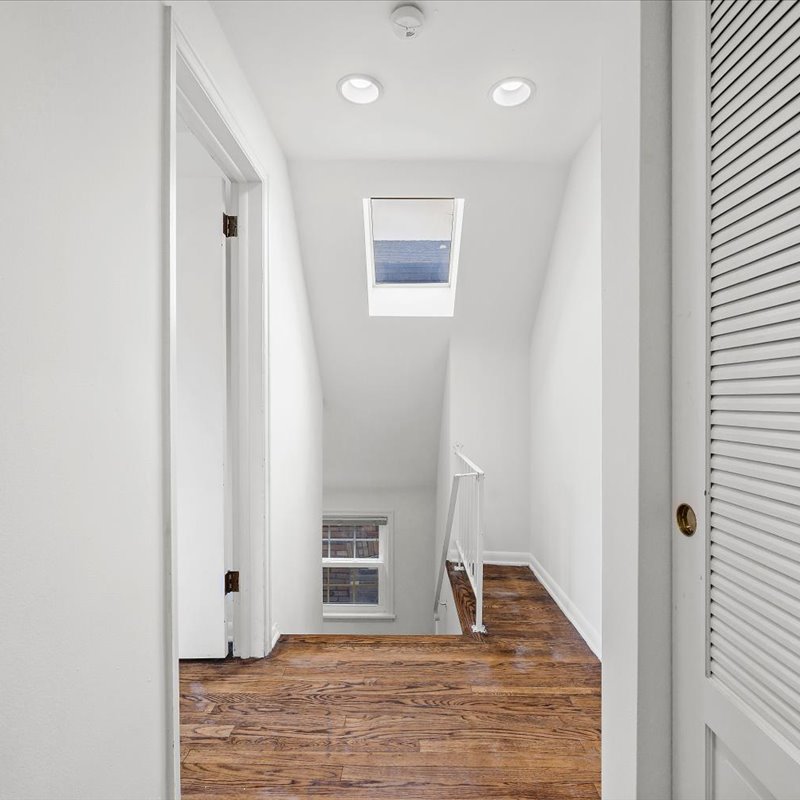 interior of 6342A Walnut
