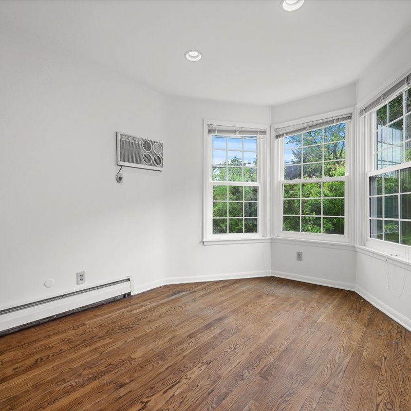 interior of 6342A Walnut