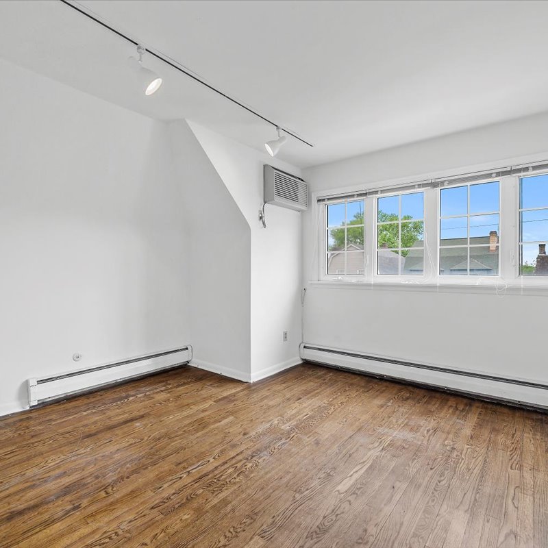 interior of 6342A Walnut