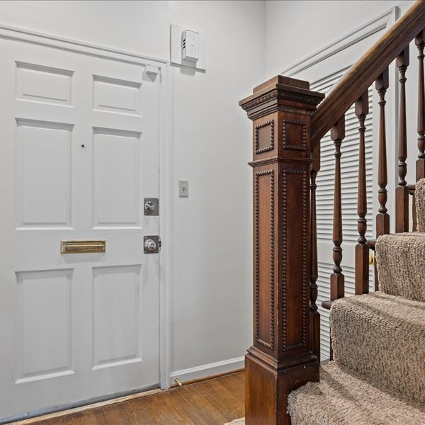 interior of 6344A Walnut