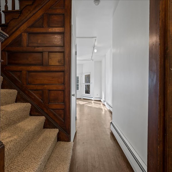 interior of 6344A Walnut