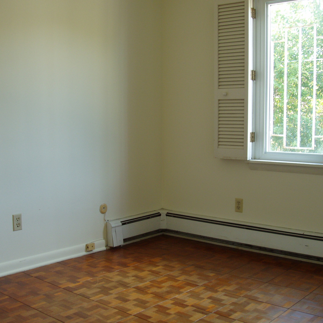 interior of Apt. 14
