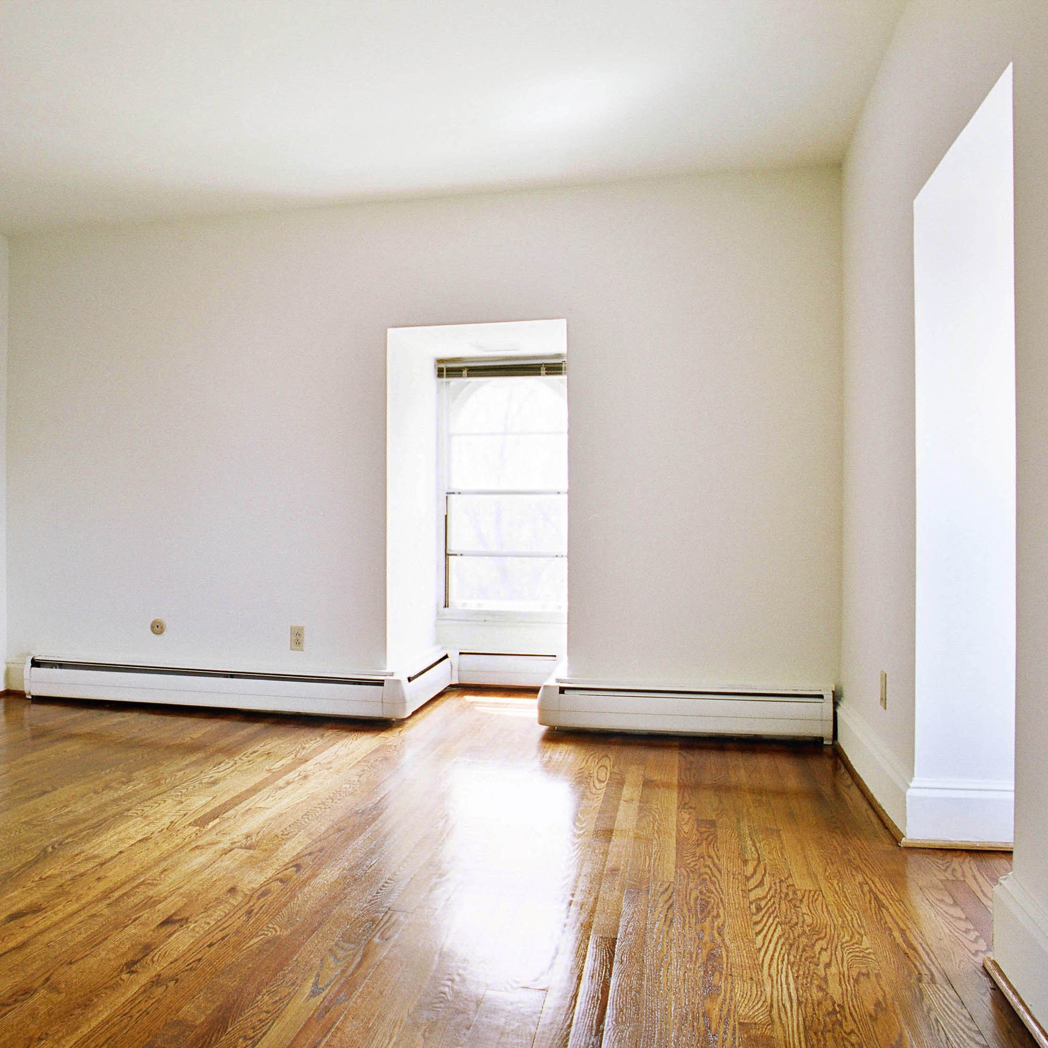 interior of 343 Denniston Apt. 31