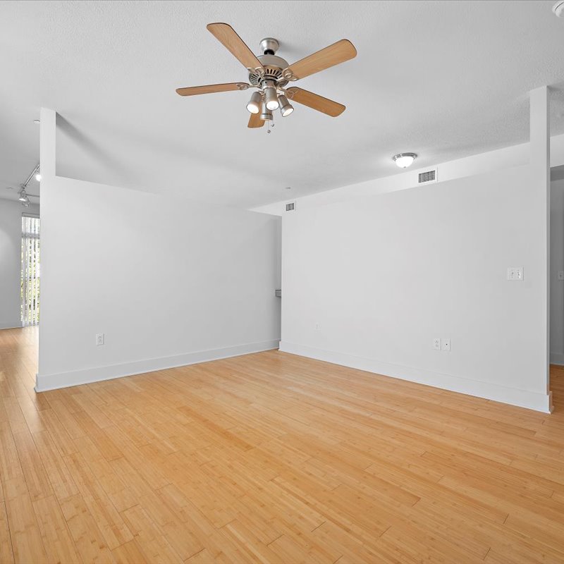 interior of Apt. 33