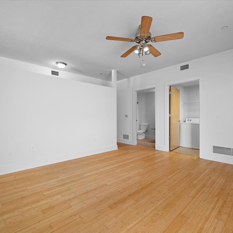 interior of Apt. 33