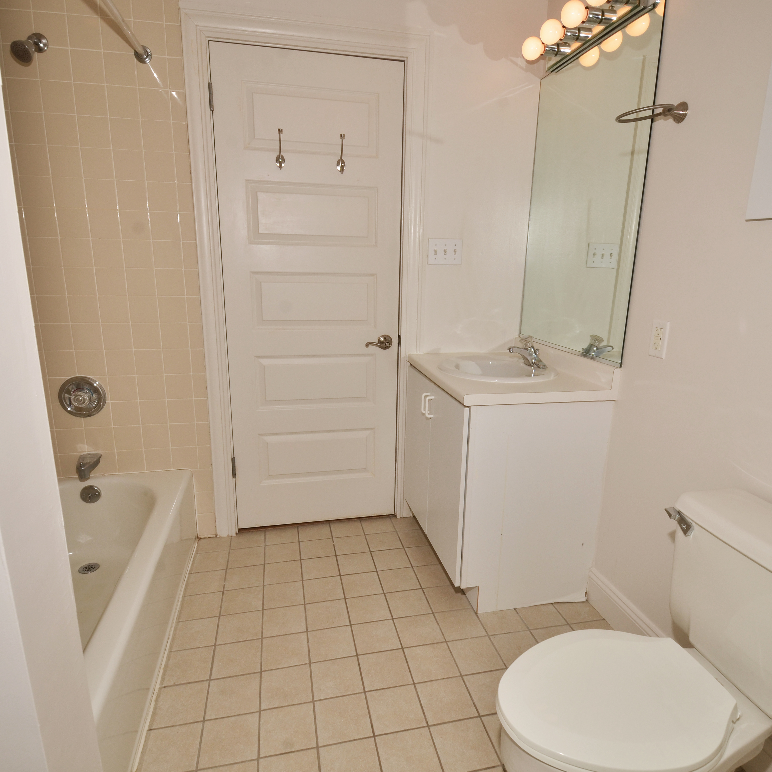 interior of Apt. 3