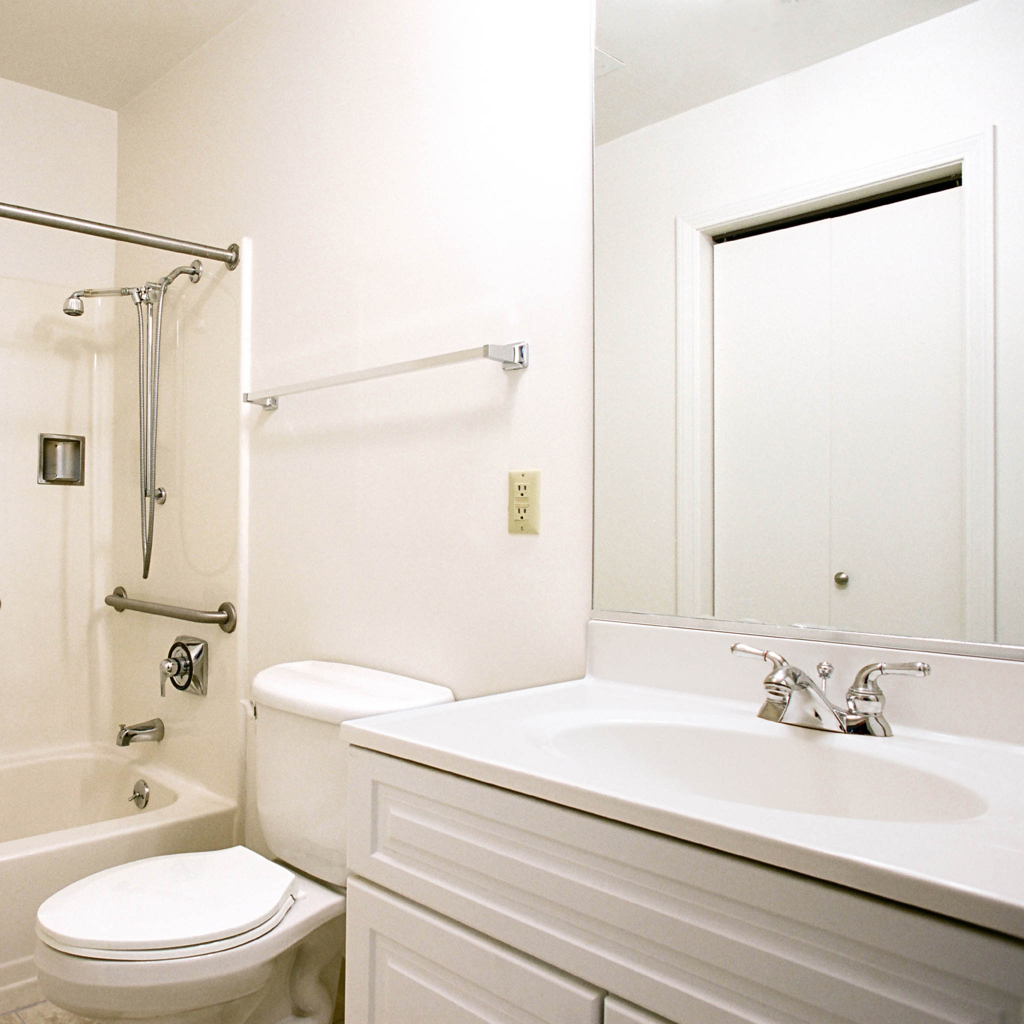 interior of Apt. 13