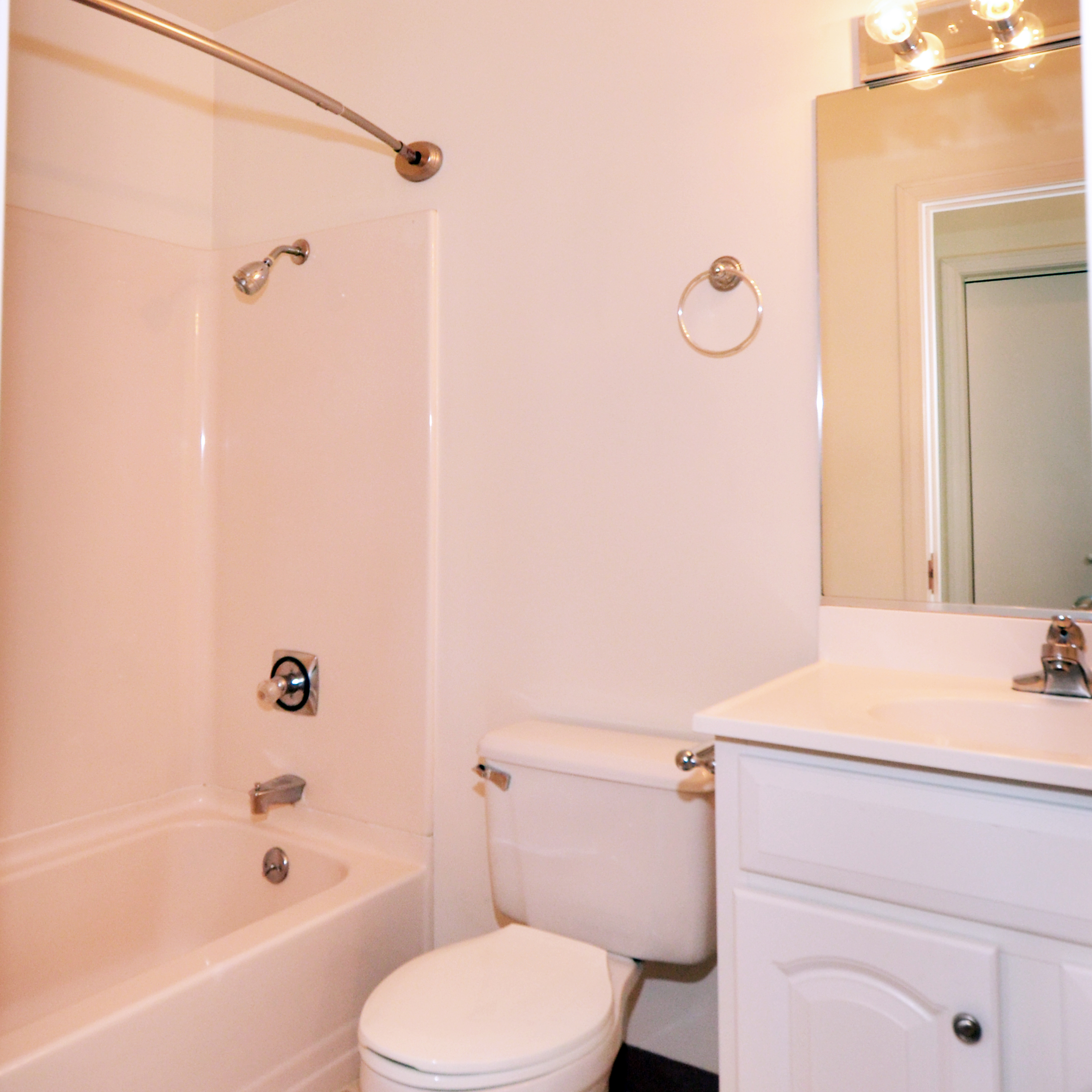 interior of Apt. 21