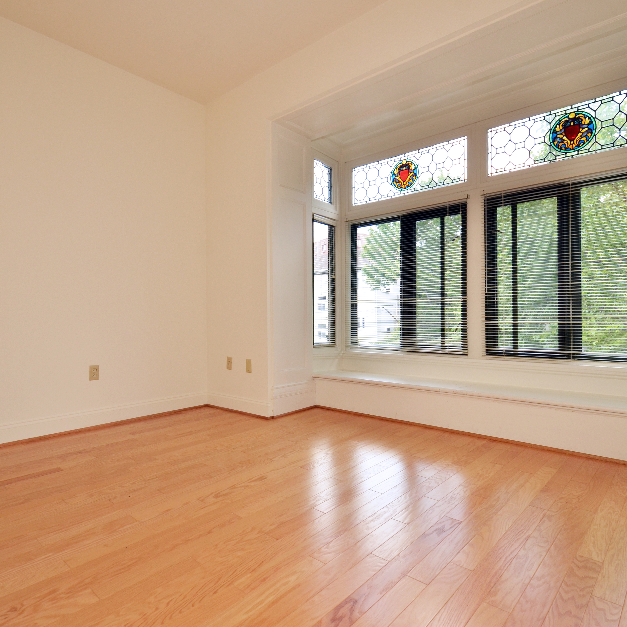 interior of Apt. 21