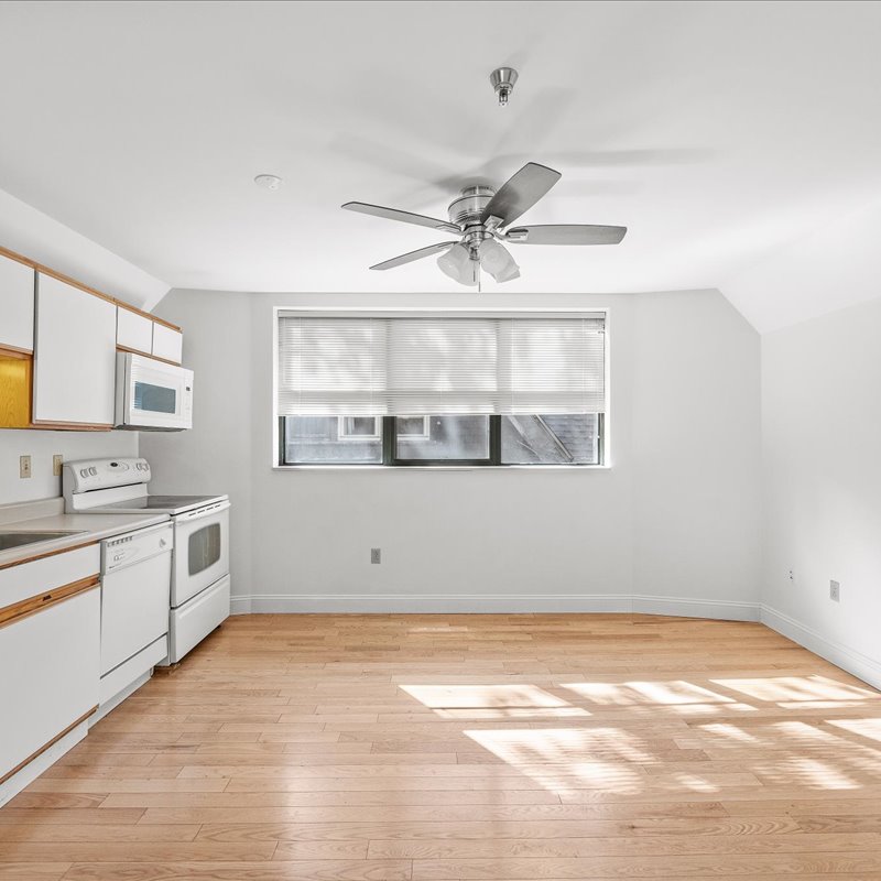 interior of Apt. 33