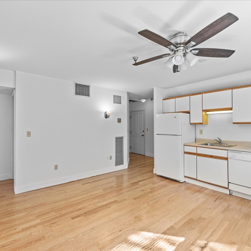 interior of Apt. 33