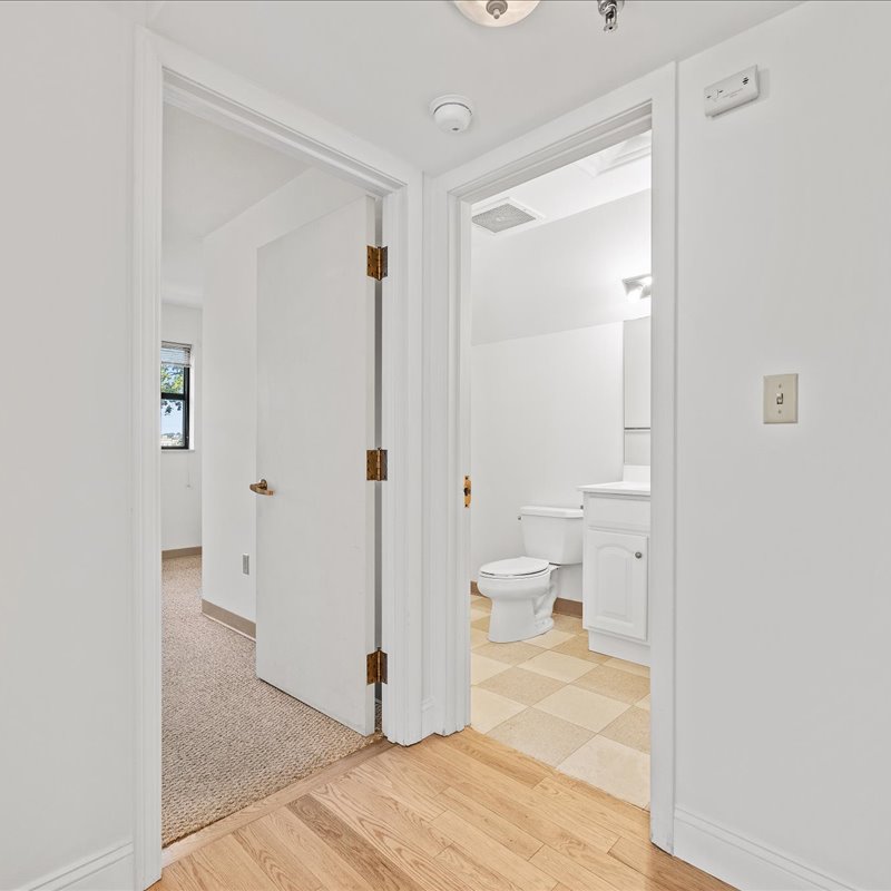 interior of Apt. 33