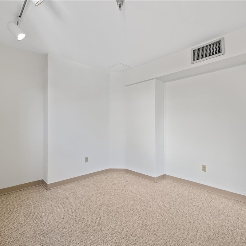 interior of Apt. 33