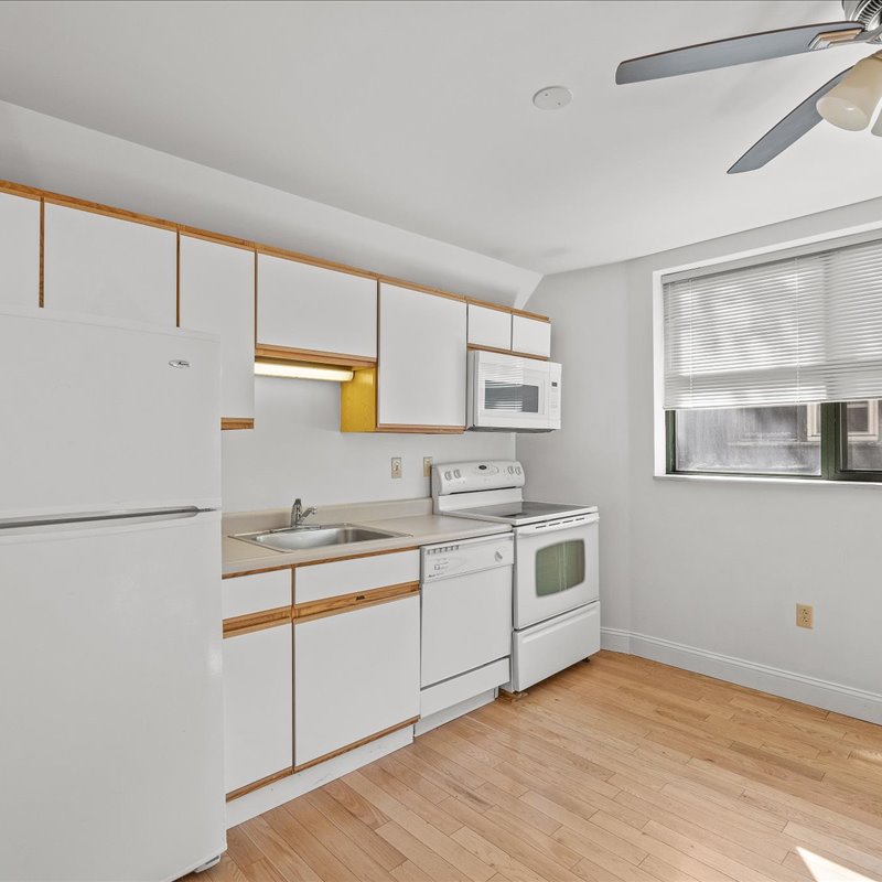 interior of Apt. 33