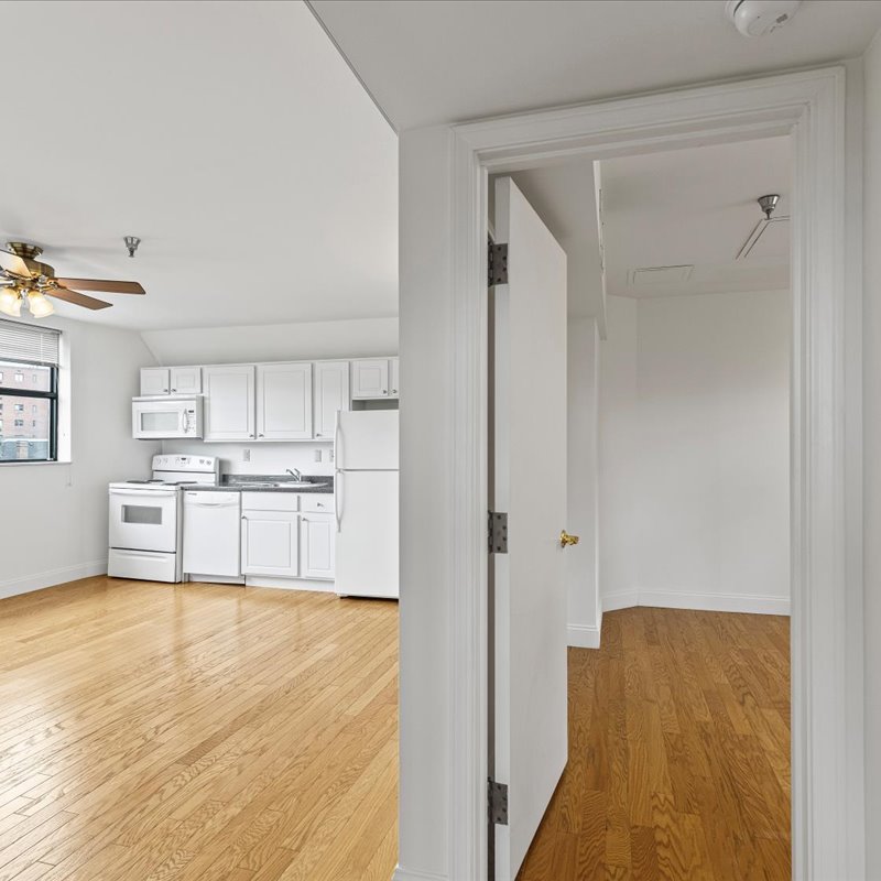 interior of Apt. 32