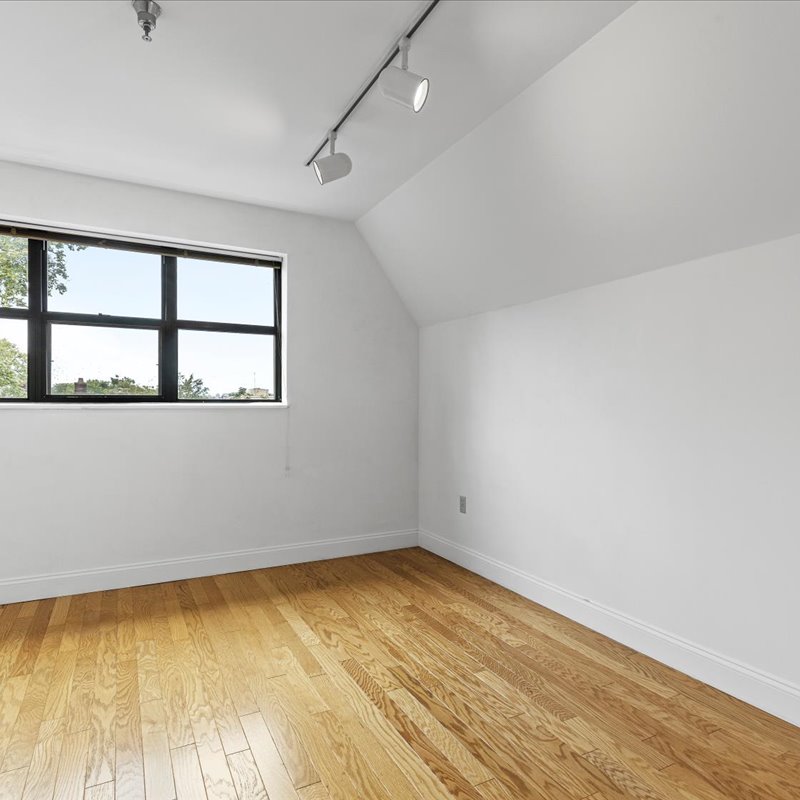 interior of Apt. 32