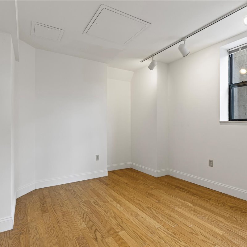 interior of Apt. 32