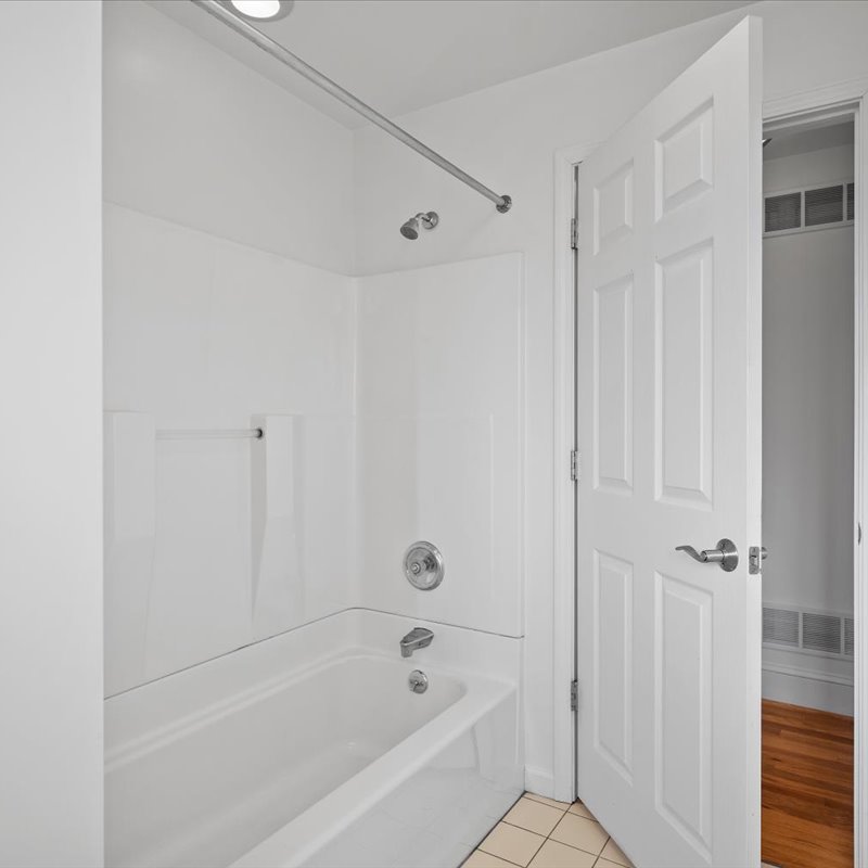 interior of Apt. 21