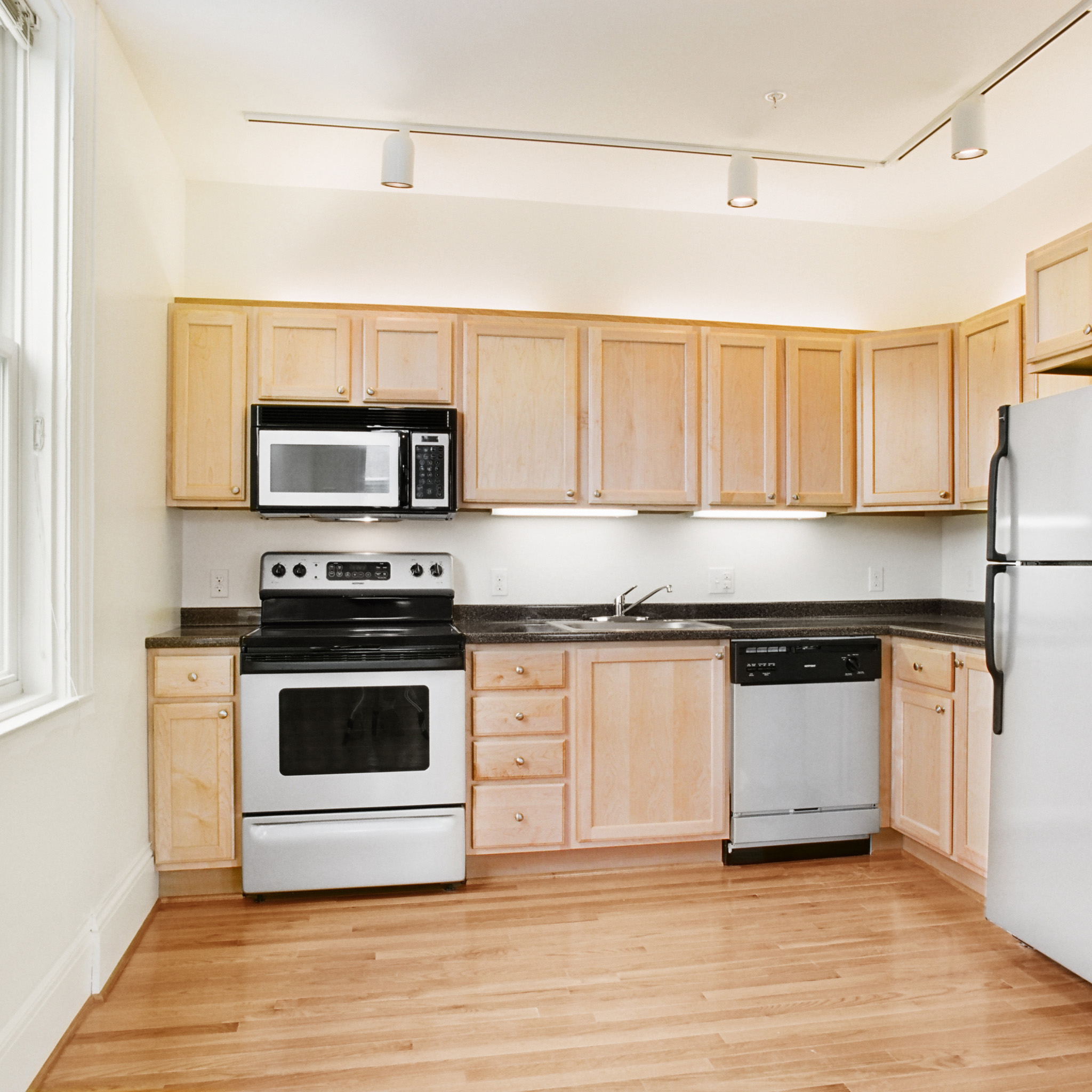 interior of Apt. 32