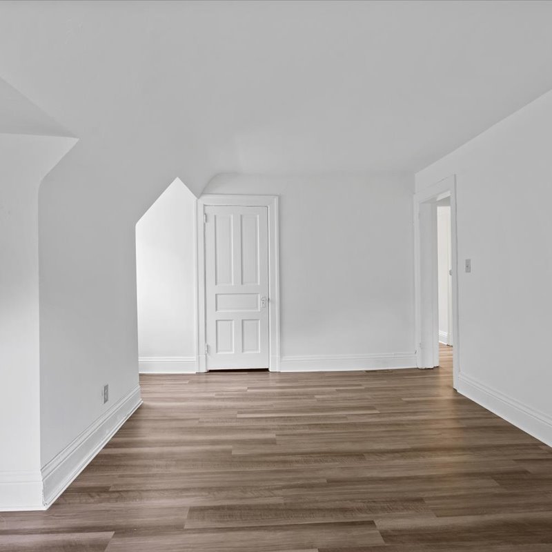 interior of Apt. 3