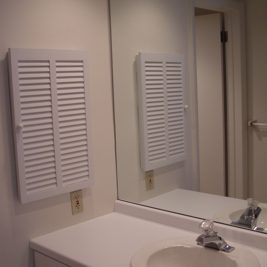 interior of Apt. 15