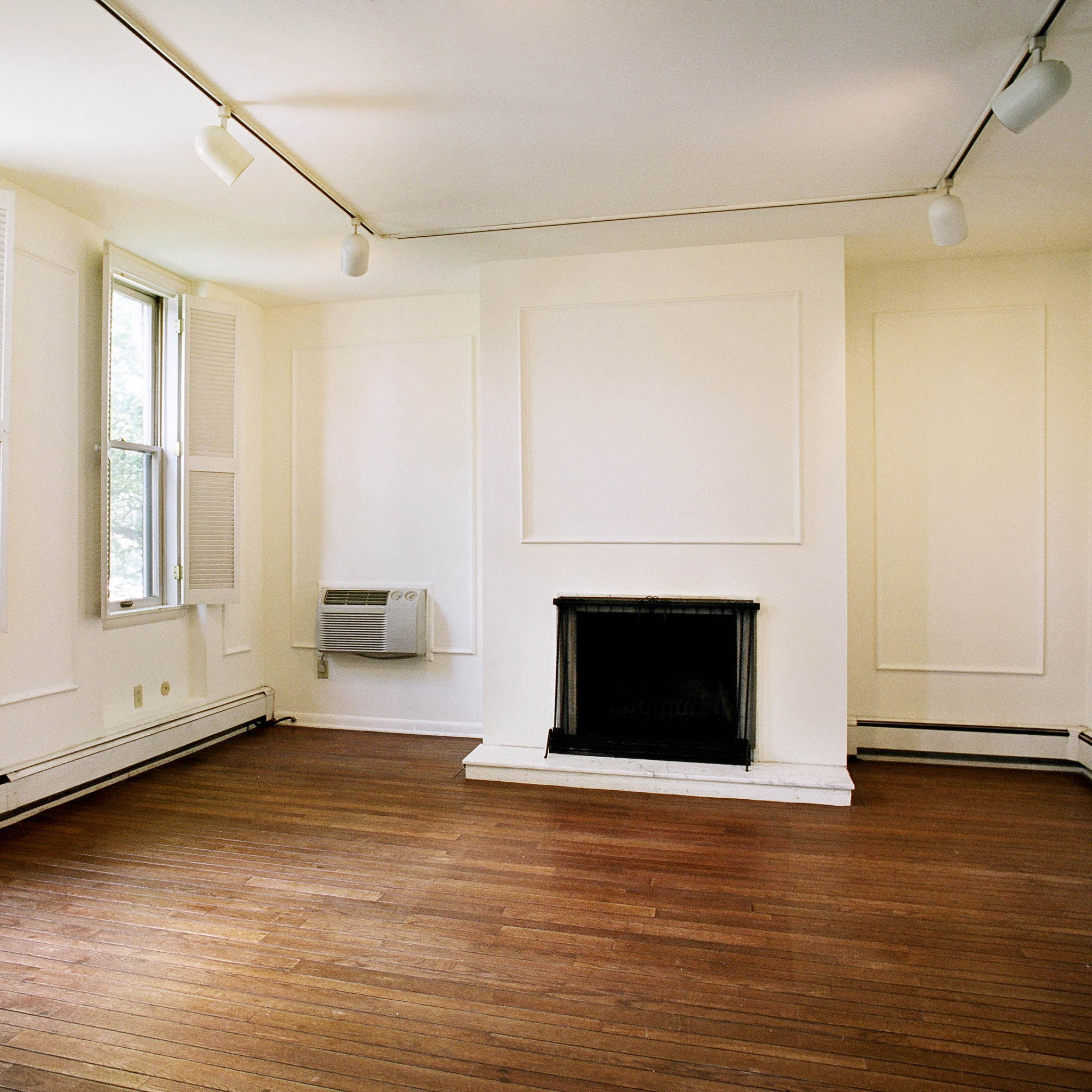 interior of Apt. 21