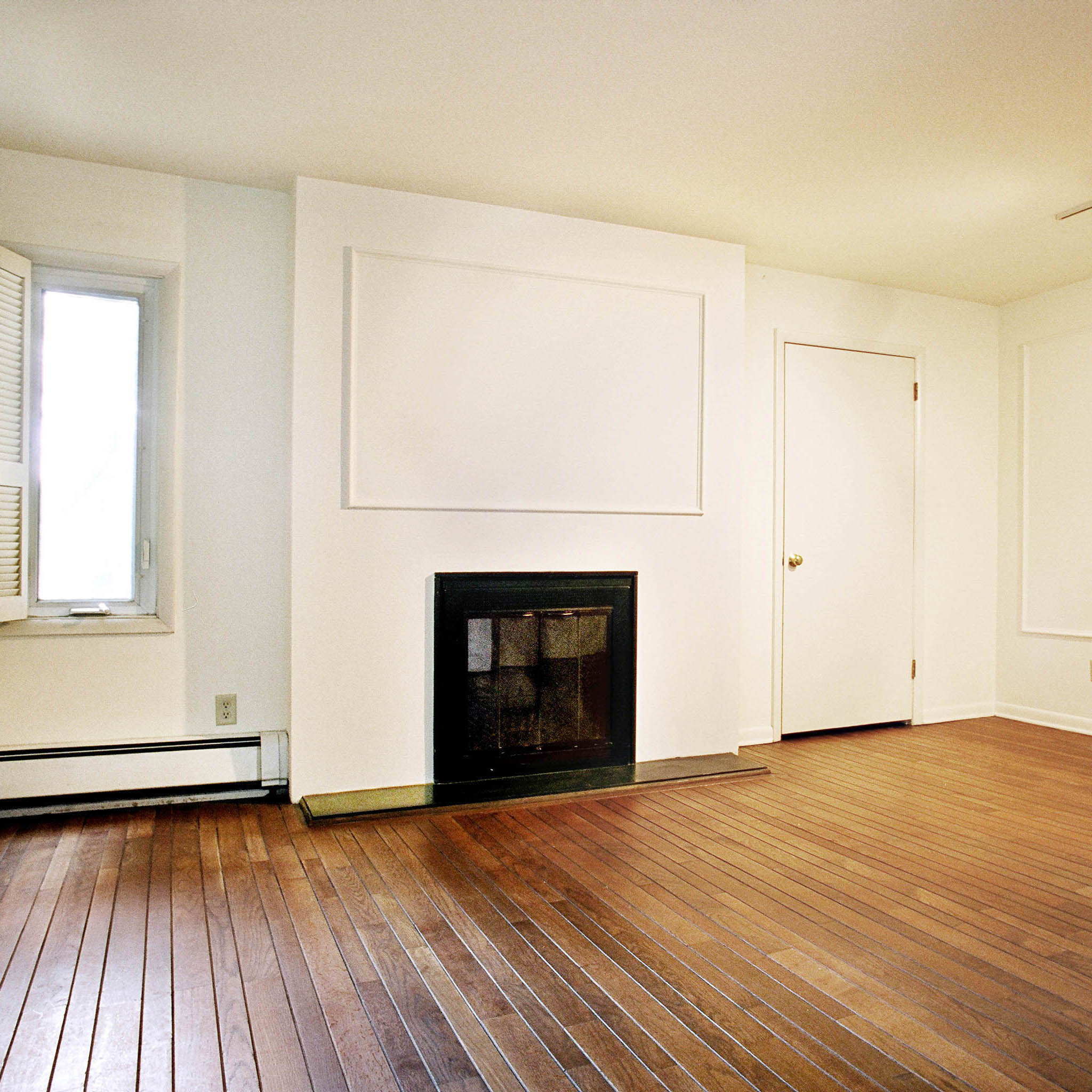 interior of Apt. 21