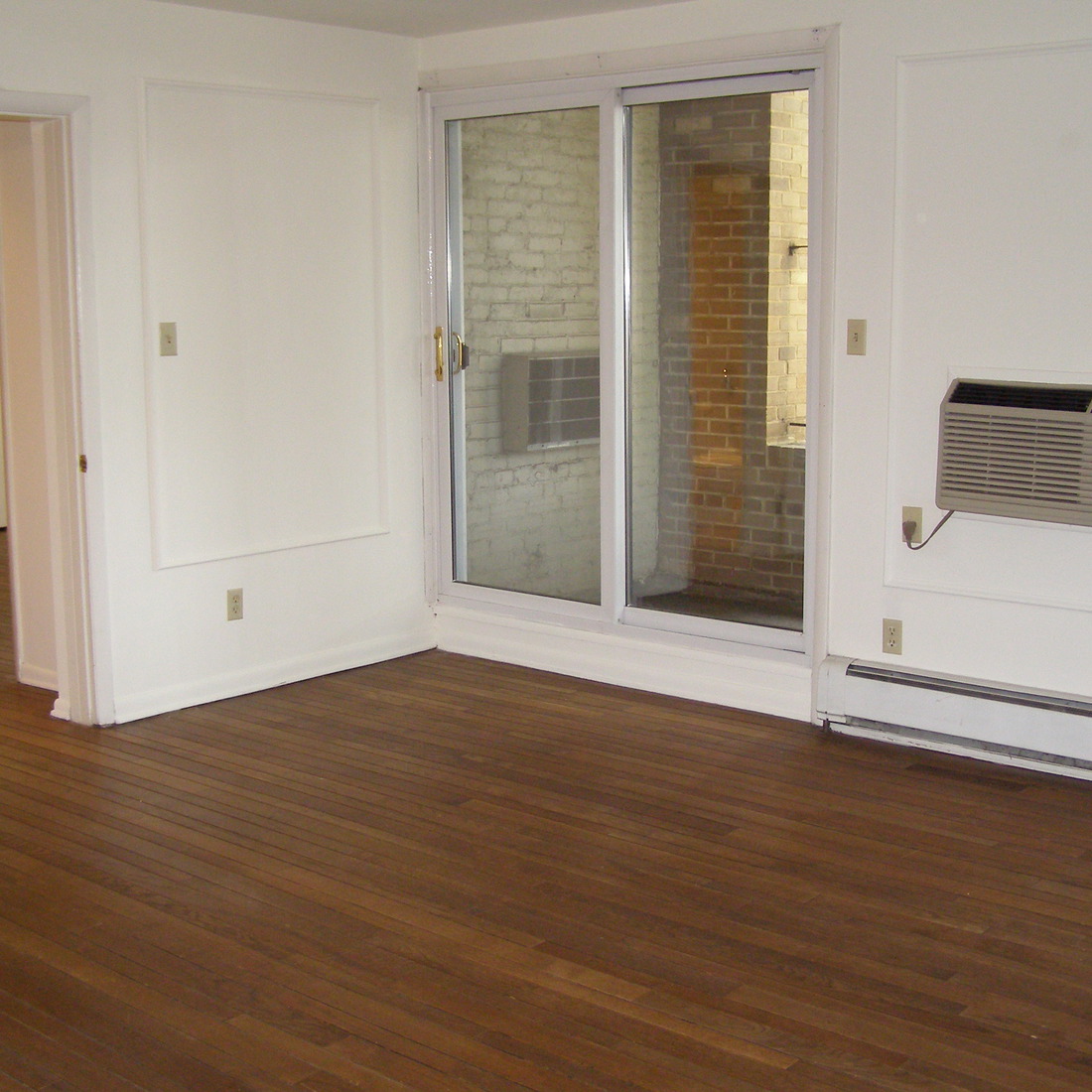 interior of Apt. 21