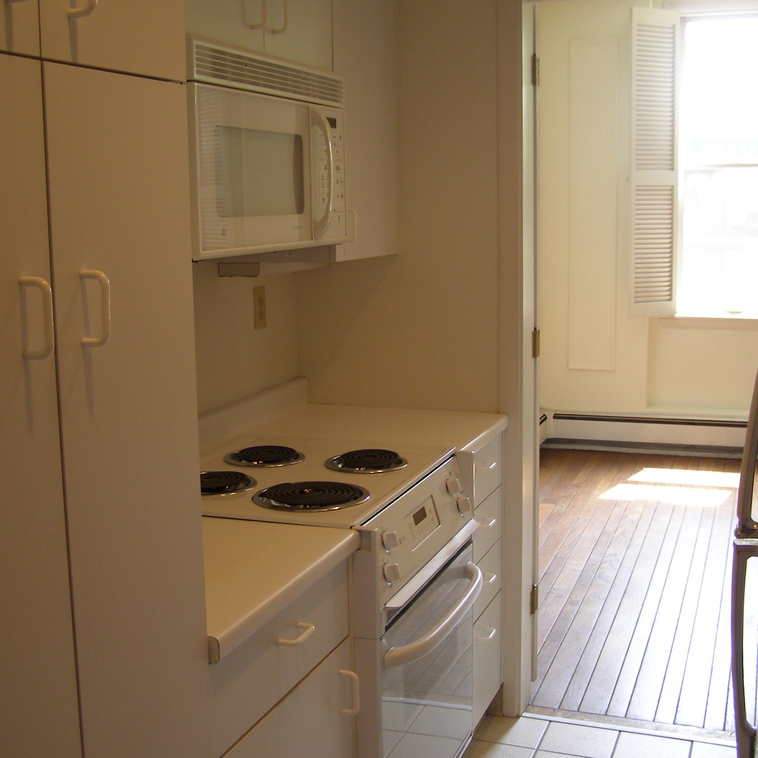 interior of Apt. 21