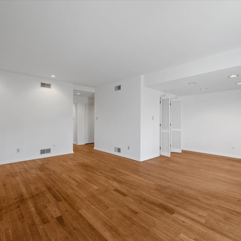 interior of Apt. 23
