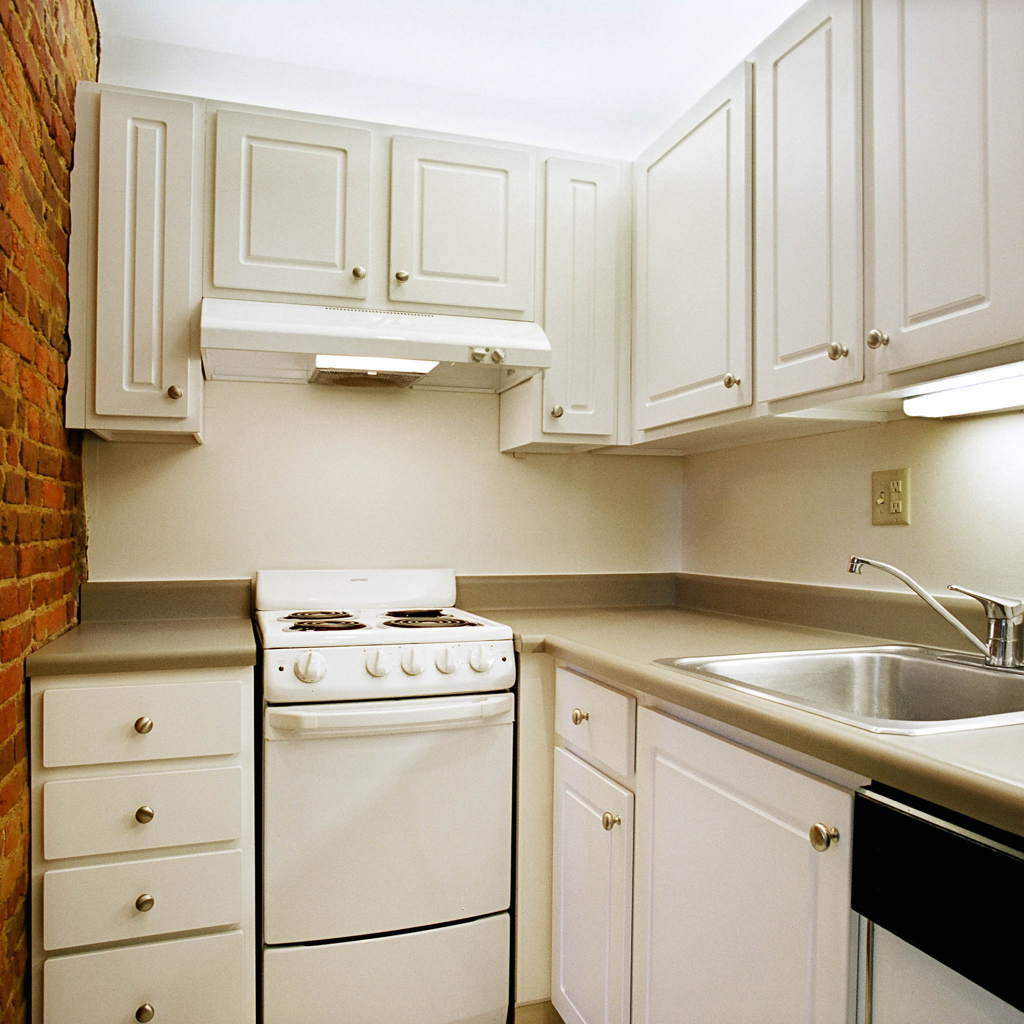 interior of Apt. 31