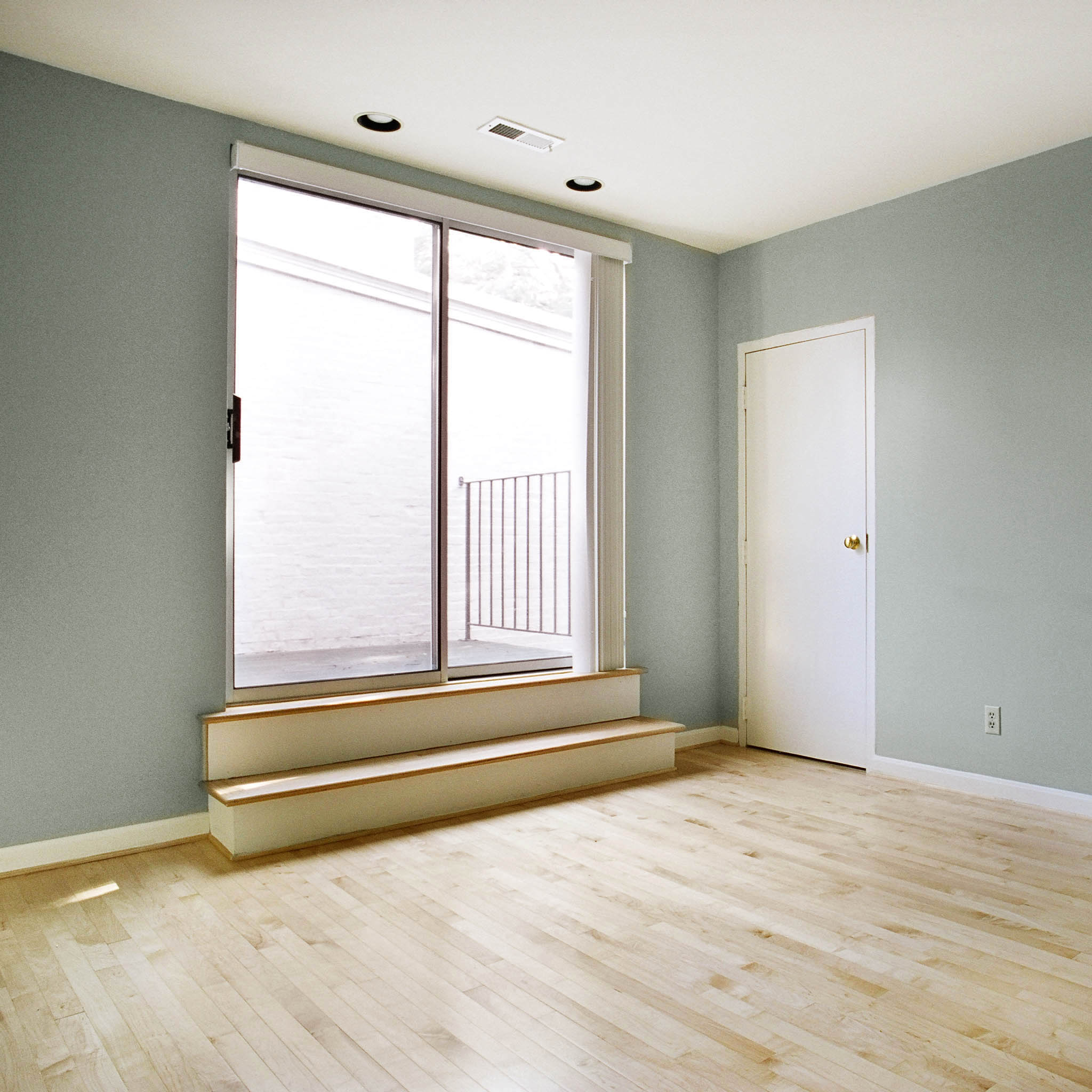 interior of Apt. 31