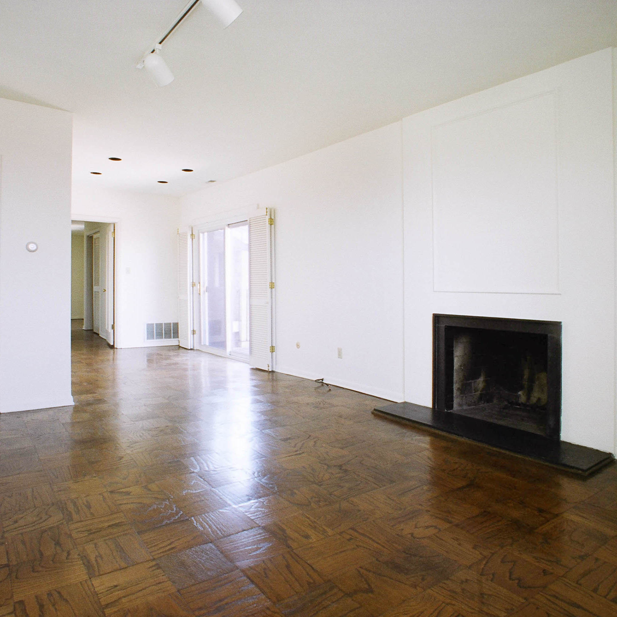 interior of Apt. 32