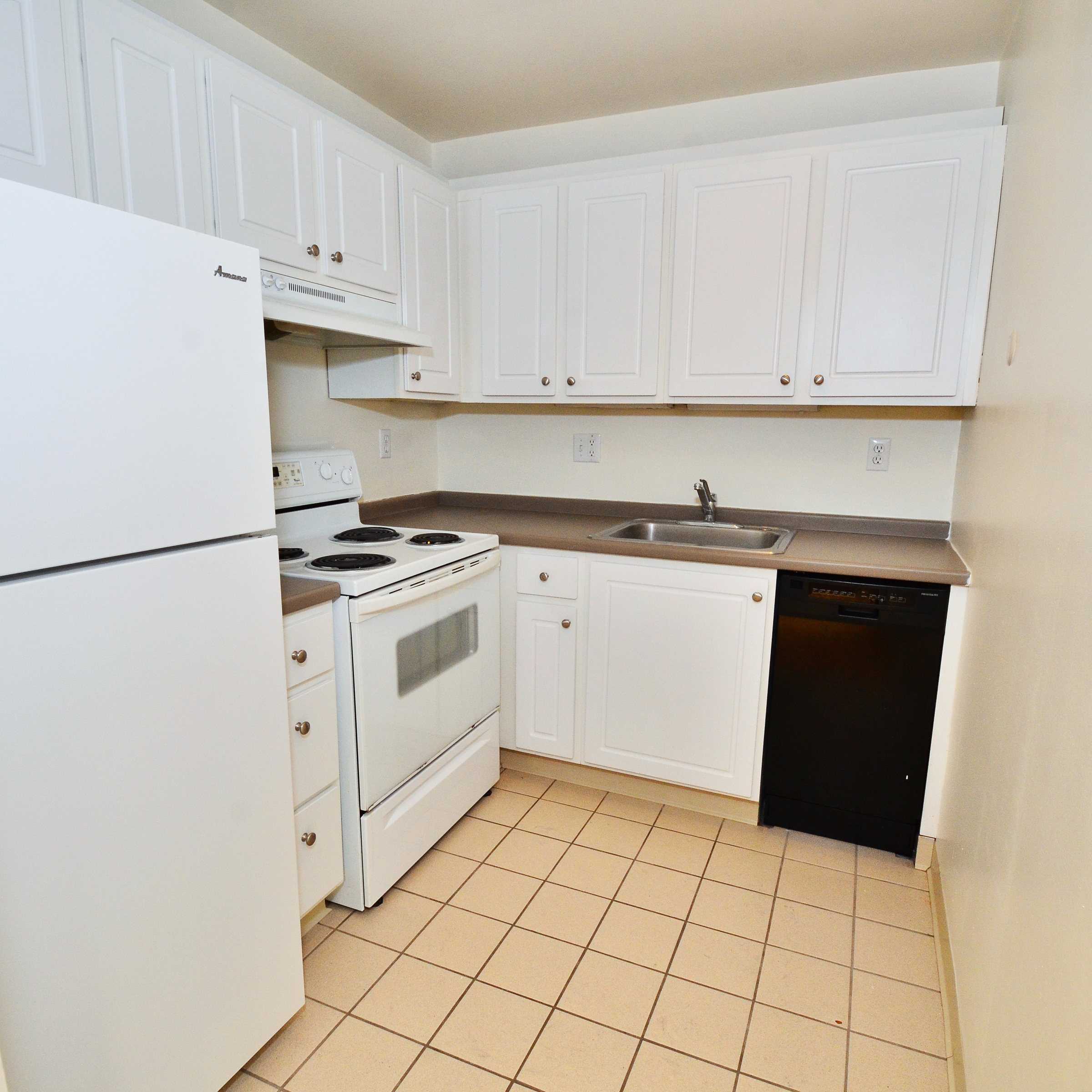 interior of Apt. 33