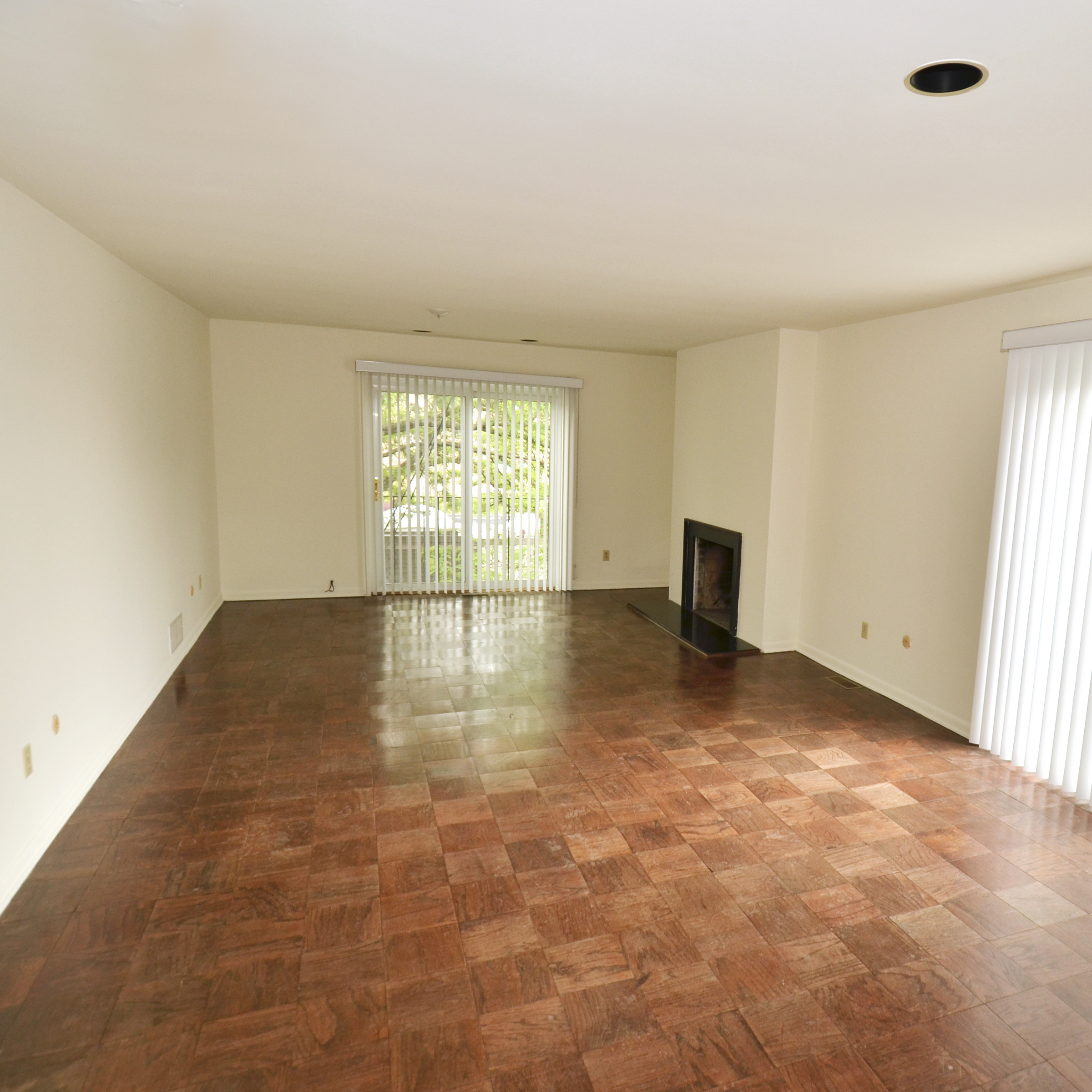 interior of Apt. 34